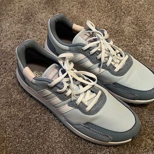 Adidas retro run sneaker